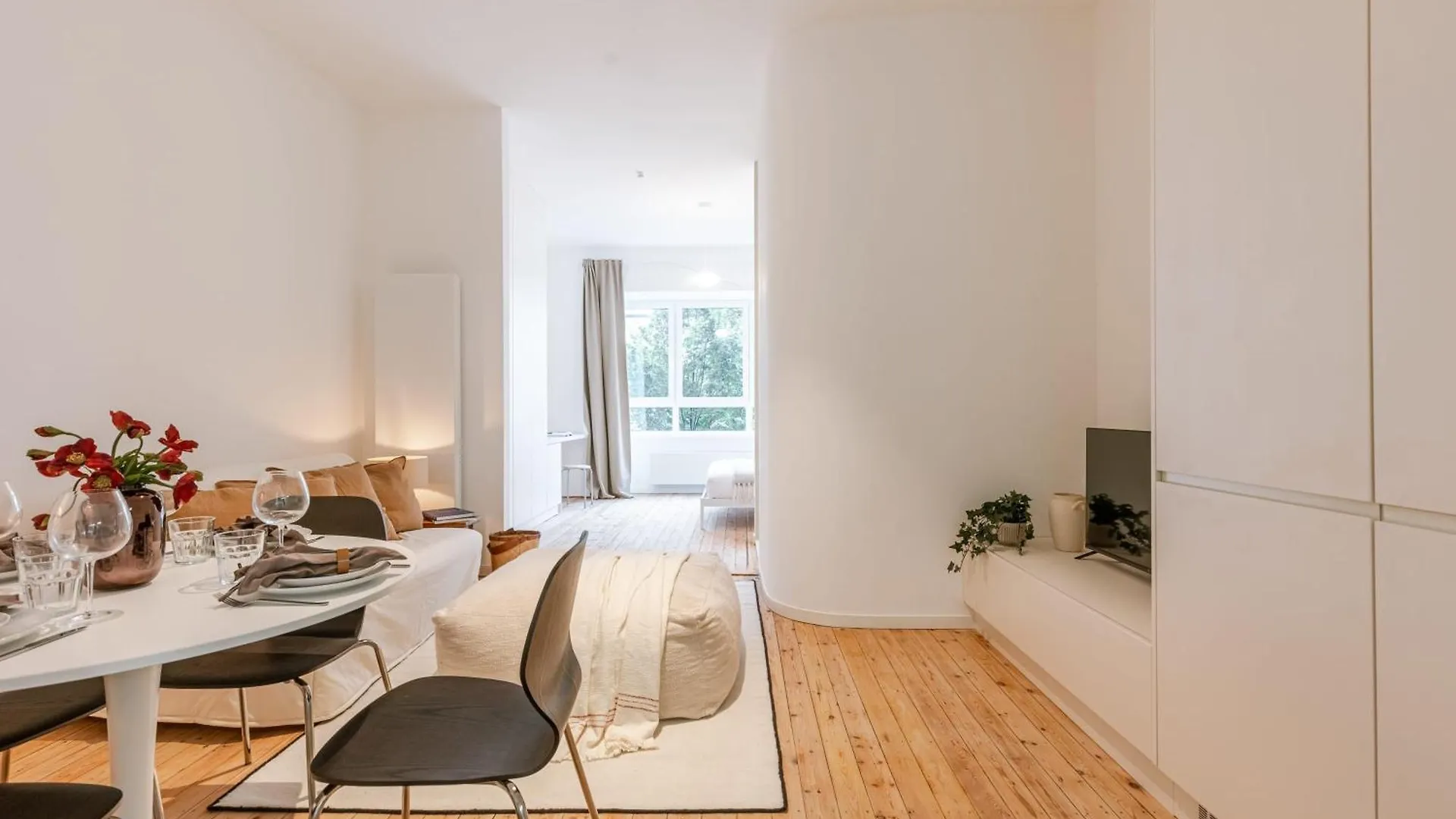 Huswell - Charming Apartment With Cozy Balcony Antwerp