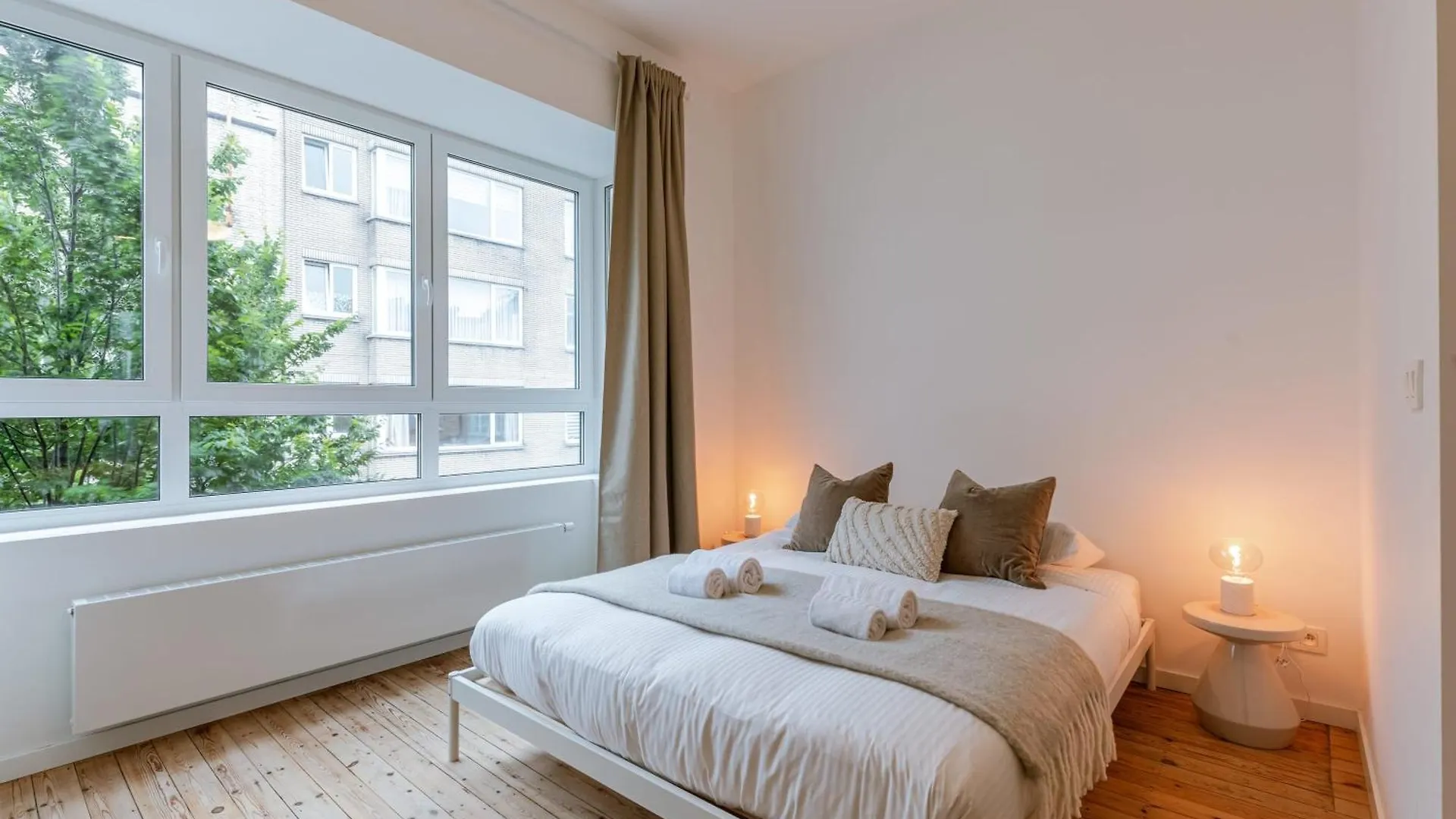 Huswell - Charming Apartment With Cozy Balcony Antwerp Belgium